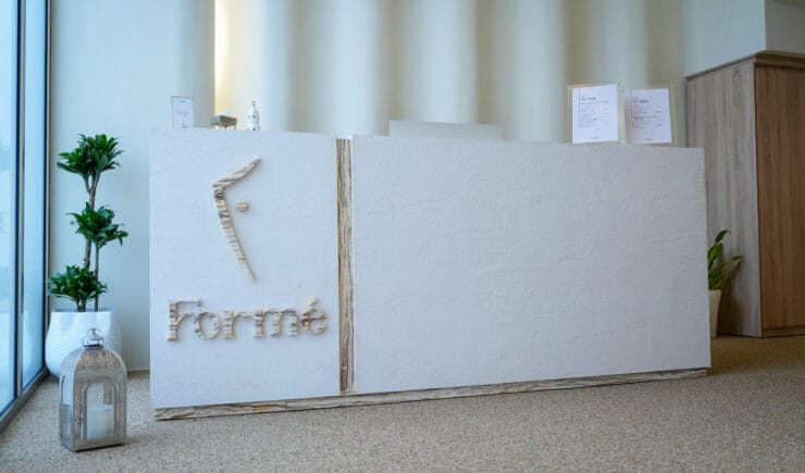 Formé Pilates Studio Akik reception desk interior design Riyadh - Meraki Design Build